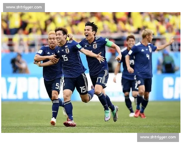 日本队逆袭战胜哥伦比亚晋级世界杯16强精彩回顾